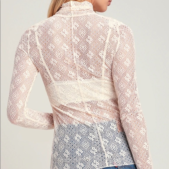 NWT Free People Lace Turtleneck in Ivory/ White - Picture 3 of 8